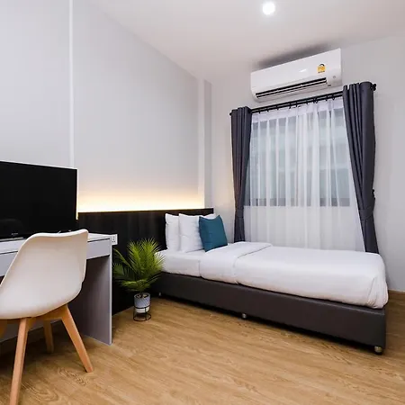 College Haus Rangnam Apartment Bangkok Exterior photo
