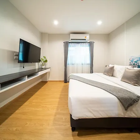 College Haus Rangnam Apartment Bangkok Exterior photo