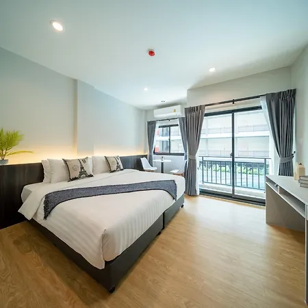 College Haus Rangnam Apartment Bangkok Exterior photo