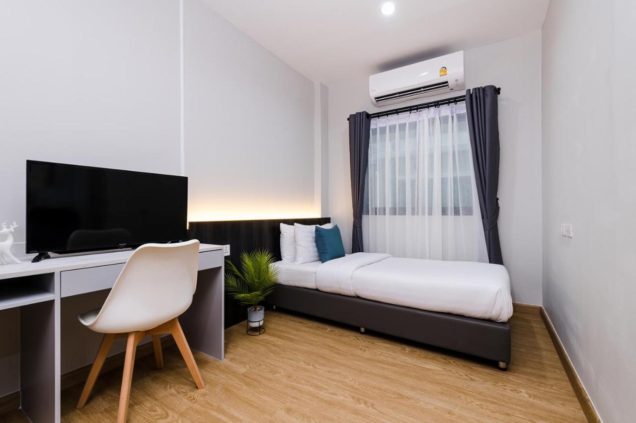 Apartment College Haus Rangnam Bangkok
